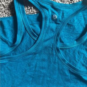 Lululemon tank